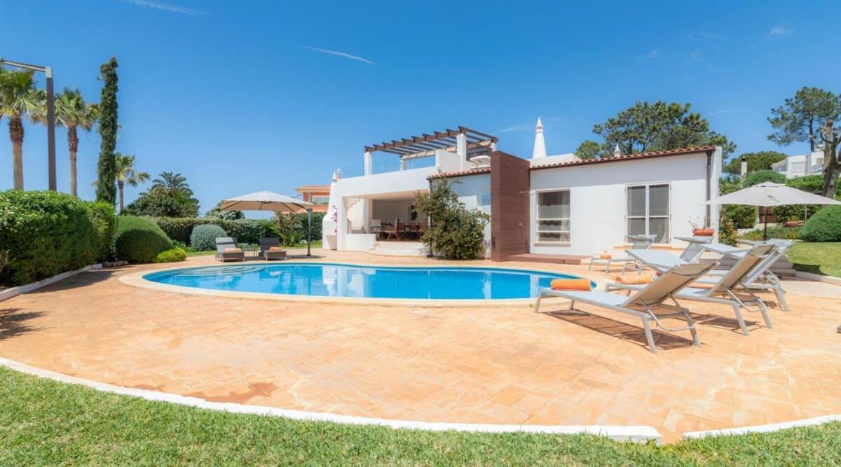 Villa Prado - Beautiful Beachfront Villa Albufeira Exterior photo